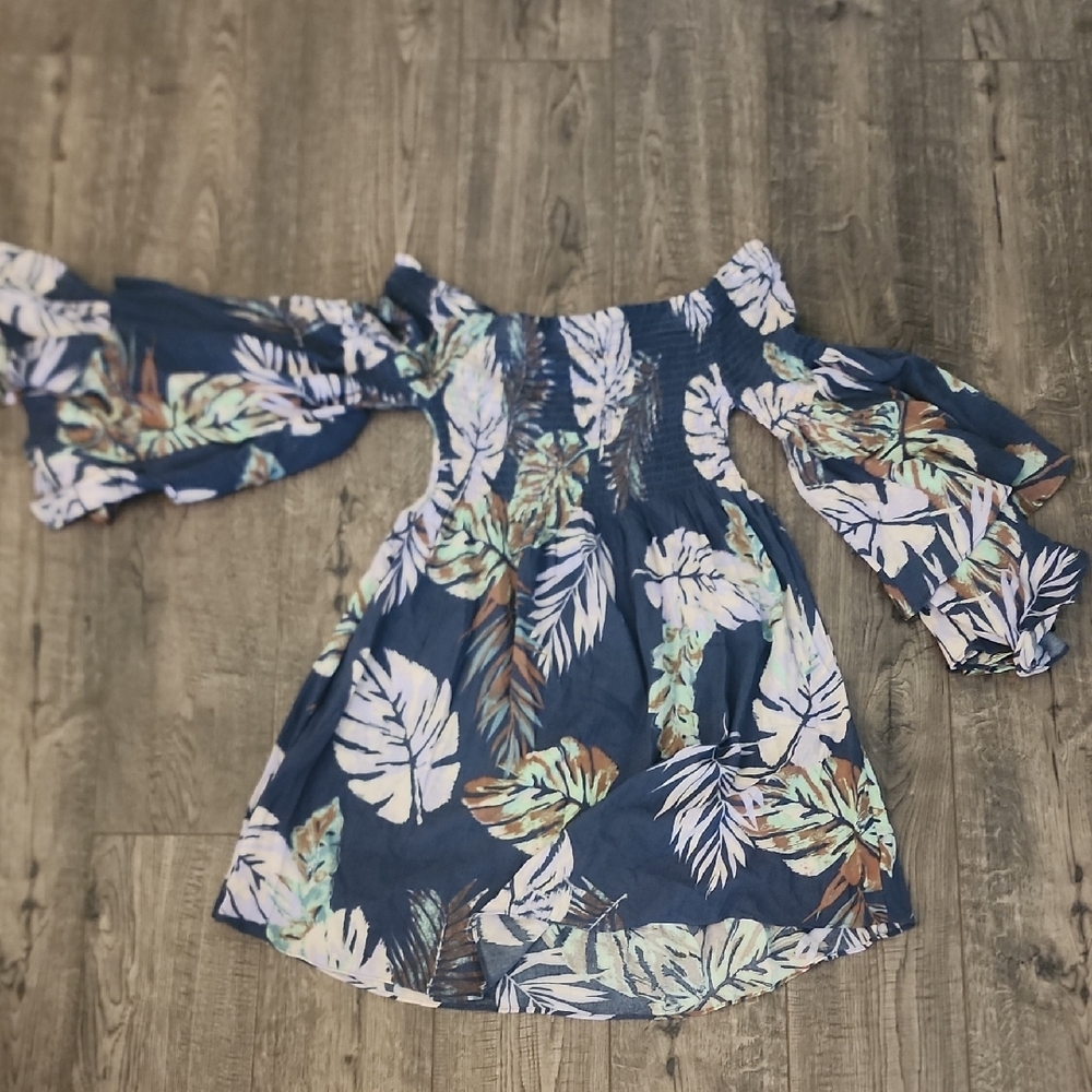 ILLA ILLA Blue and White Off-Shoulder Sundress with‎ Bell Sleeves